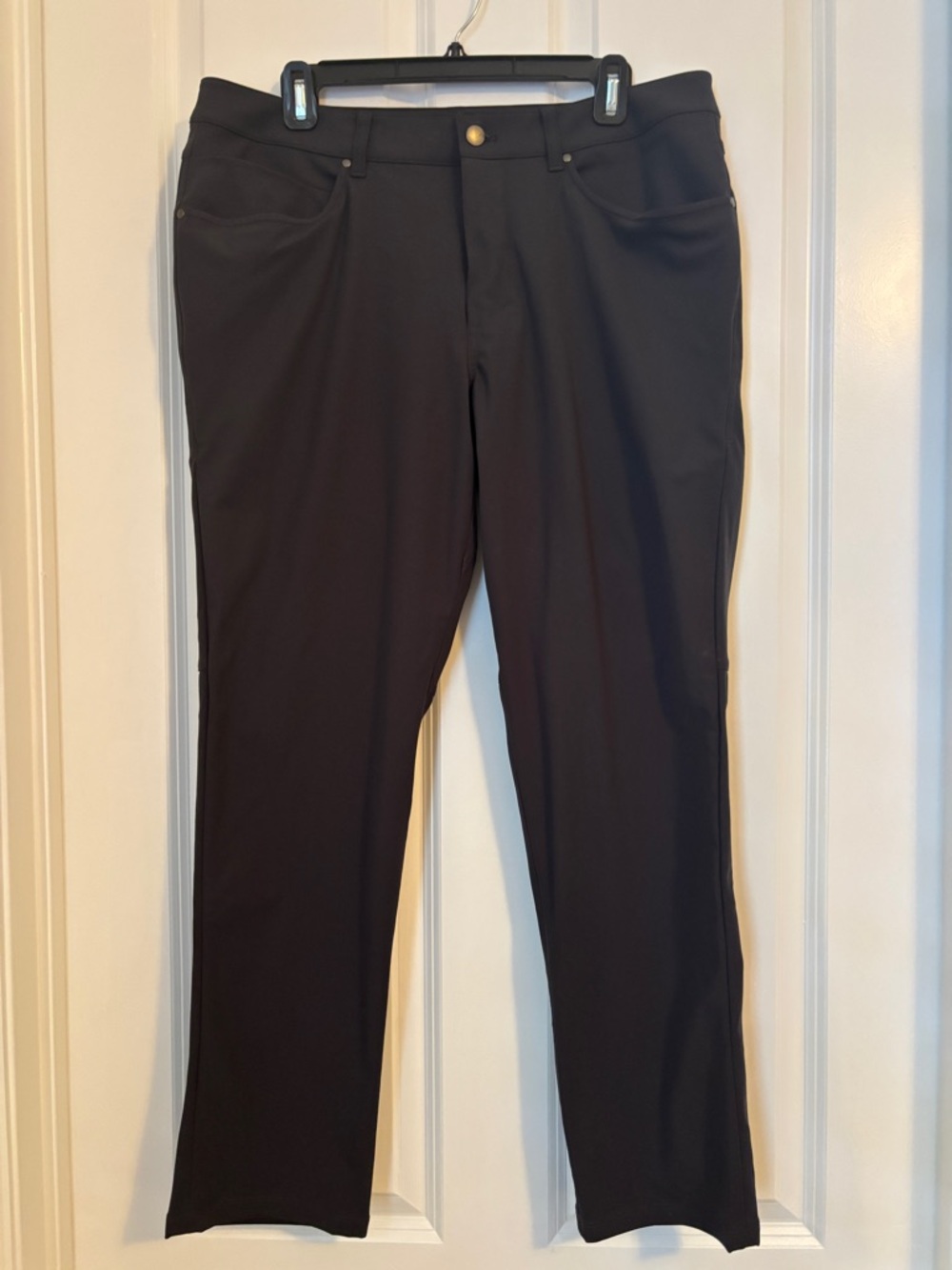 lululemon athletica - Men's ABC Classic Fit 5 Pocket Black Pants   Size 34